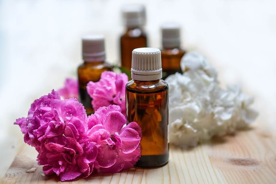 Introduction to Essential Oils and How to Use Them