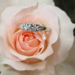 This article will help you to select the best engagement ring for your partner