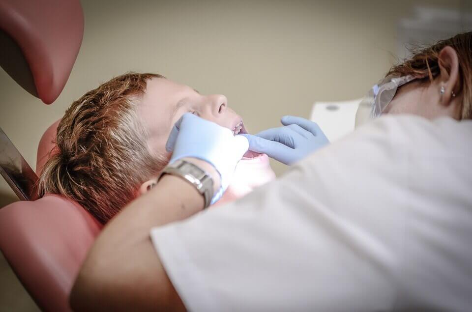 Finding the good kids dentist for your children is a key for ensuring great oral and pediatric care