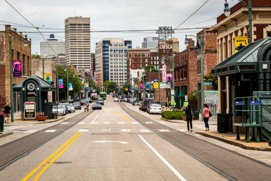 a walkable street in downtown Memphis during daytime.